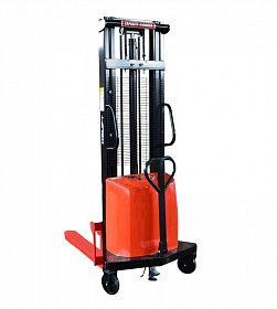 На сайте Трейдимпорт можно недорого купить Штабелер с электроподъемом OXLIFT SES3015. 